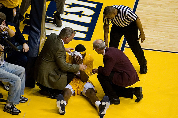 Kevin Jones hit in the face